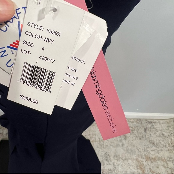 Aqua Brand Navy Blue Ruffled One Shoulder Maxi Formal Evening Gown - Reemoly - Picture 11 of 13